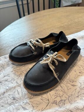 OluKai Moku Leather Slip-On Boat Shoes | Women’s 8